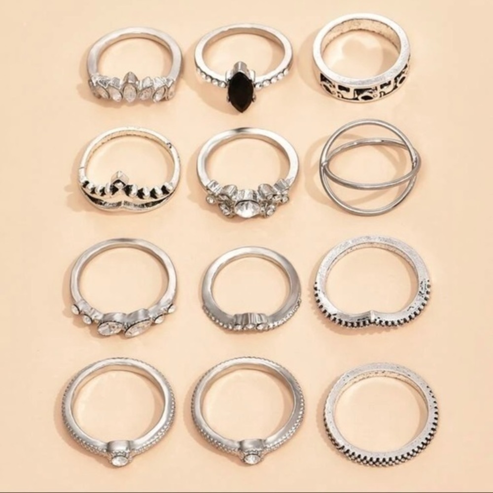 3/$30 🤍 Boho Ring Set - Picture 3 of 3